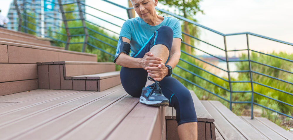 woman with leg cramps that signal vein disease in Maryland