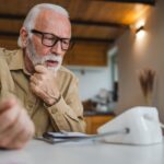 man wondering if high blood pressure lead to varicose veins